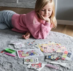 HELLO KITTY KLISTERMÄRKEN