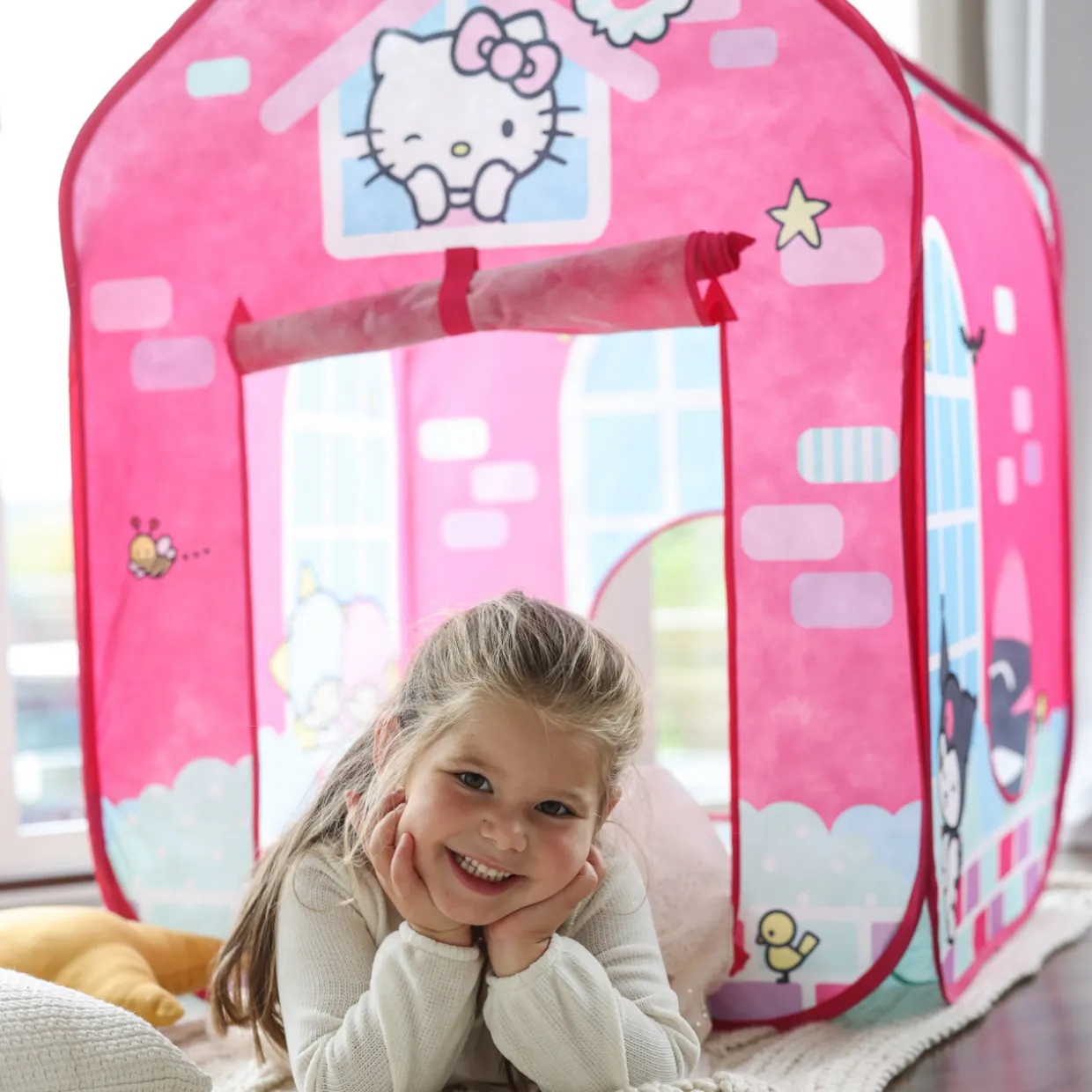 HELLO KITTY LEKTÄLT POP UP