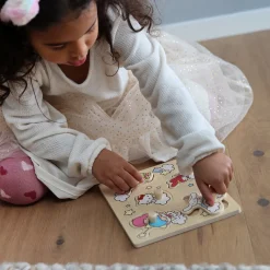 HELLO KITTY PUSSEL MED KNOPPAR 5 BITAR