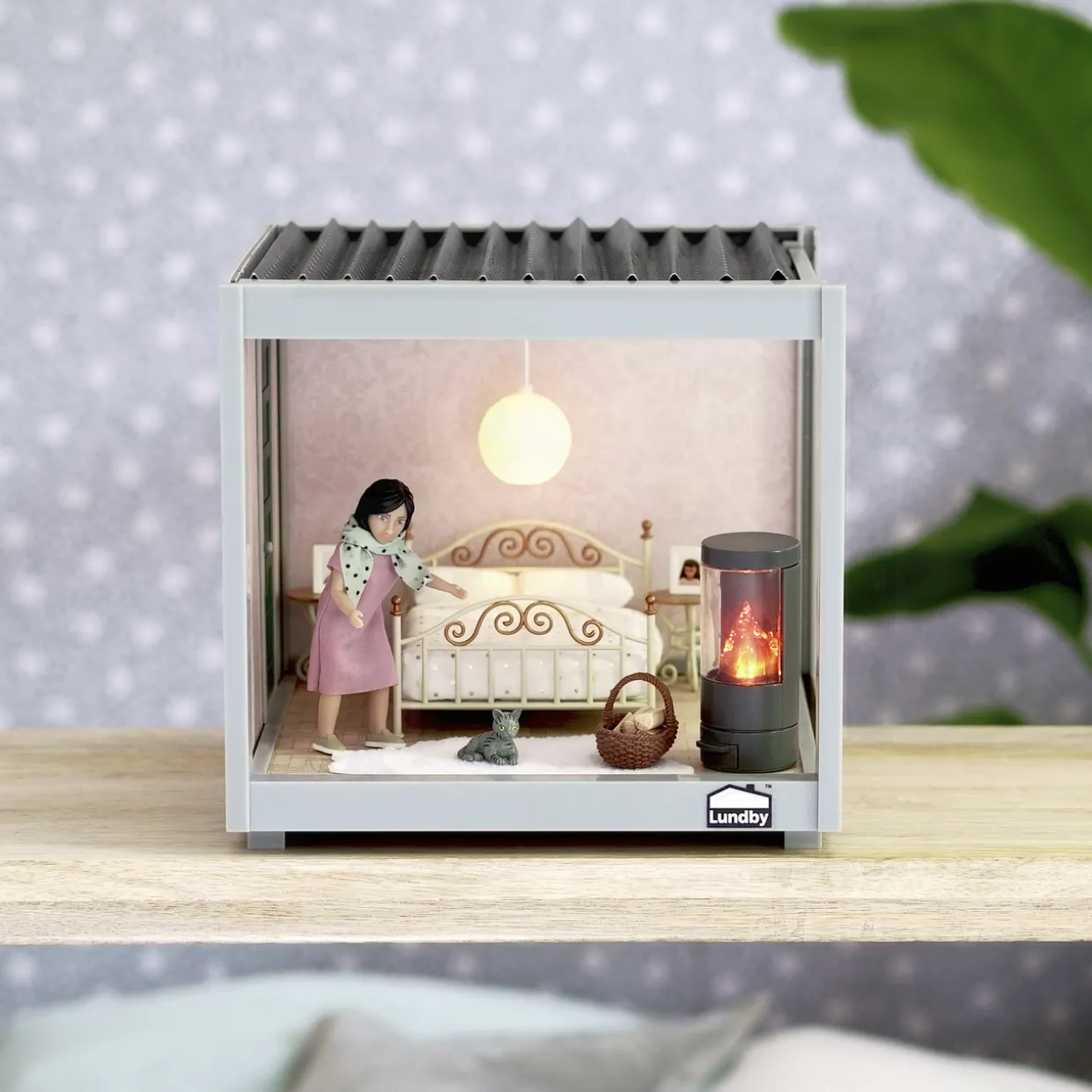 LUNDBY DOCKHUSMÖBLER SOVRUMSSET MÄSSING